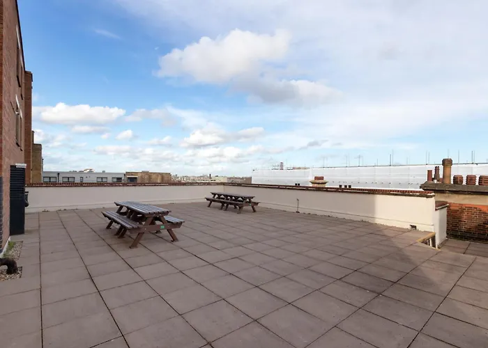 2 Bed Bethnal Green Penthouse